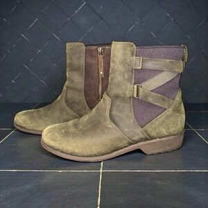 Teva Ellery Waterproof Olive Green Leather Suede Ankle Boots 10